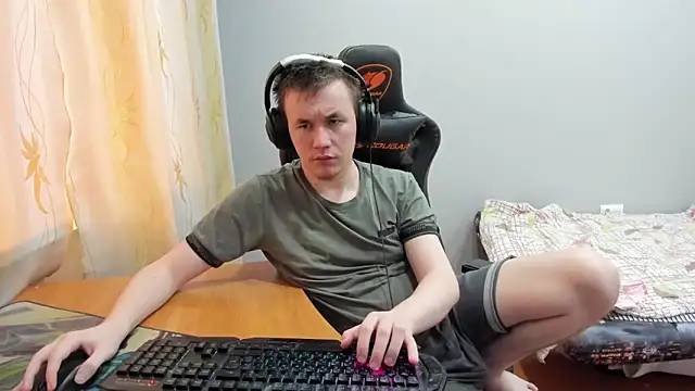 Snapshot of iliaskrislove chatting on 11-15-25, 10:56 iliaskrislove online show from 11-15-25, 10:56