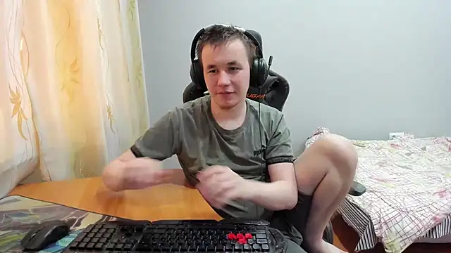 Snapshot of iliaskrislove chatting on 11-16-25, 11:38 iliaskrislove online show from 11-16-25, 11:38