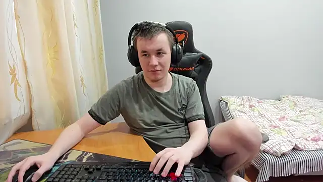 Snapshot of iliaskrislove chatting on 11-17-25, 11:49 iliaskrislove online show from 11-17-25, 11:49