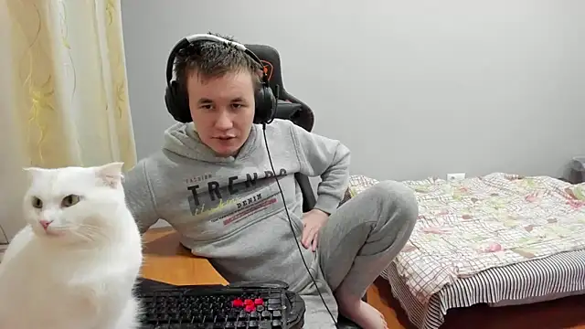 Snapshot of iliaskrislove chatting on 11-30-25, 01:37 iliaskrislove online show from 11-30-25, 01:37