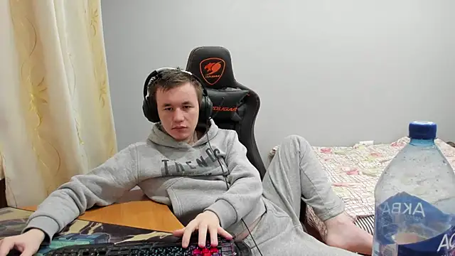 Snapshot of iliaskrislove chatting on 12-01-25, 04:17 iliaskrislove online show from 12-01-25, 04:17