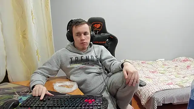 Snapshot of iliaskrislove chatting on 12-01-25, 04:23 iliaskrislove online show from 12-01-25, 04:23