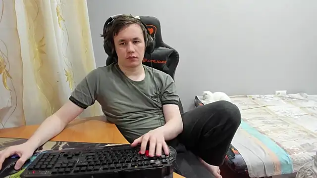 iliaskrislove online show from 03-08-26, 01:36