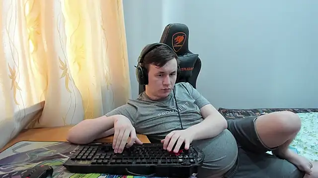 iliaskrislove online show from 06-01-26, 03:03