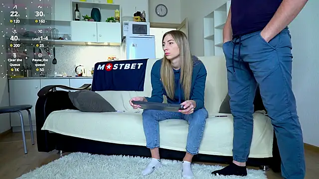 littlesweettifany online show from 12-12-24, 09:40