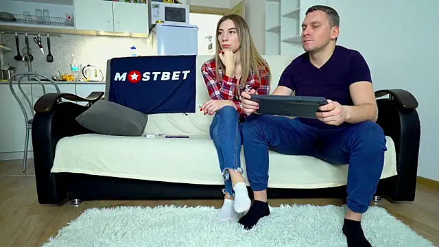 littlesweettifany online show from 01-14-25, 01:17