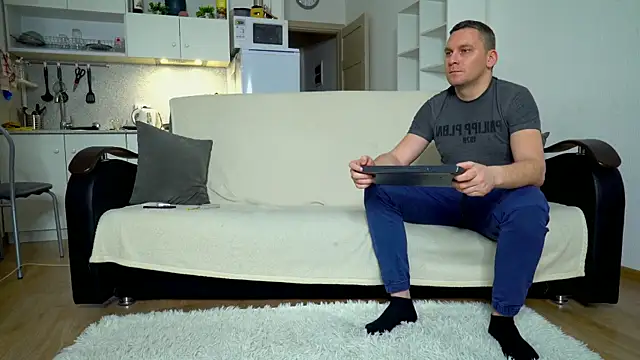 littlesweettifany online show from 02-05-25, 03:09