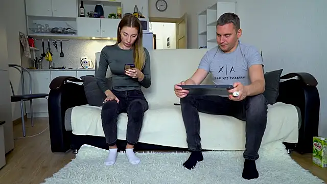 littlesweettifany online show from 10-30-25, 12:50