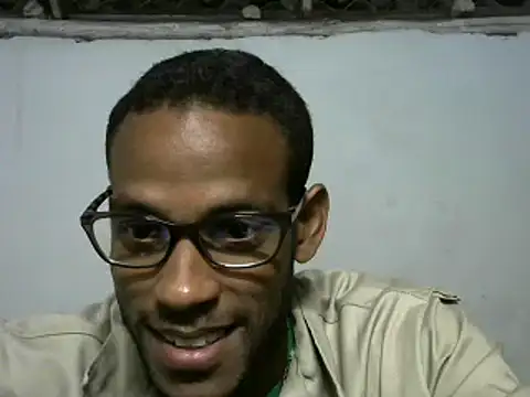 Snapshot of michel_sc chatting on 01-17-25, 05:00 michel sc online show from 01-17-25, 05:00