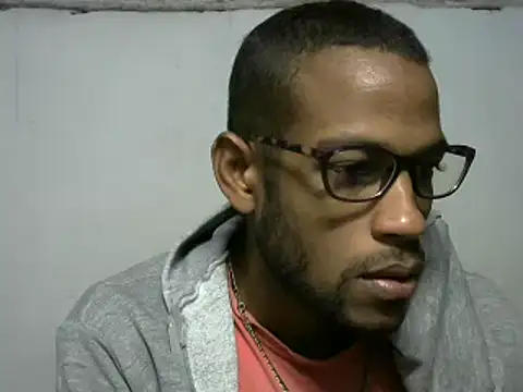 Snapshot of michel_sc chatting on 01-25-25, 10:40 michel sc online show from 01-25-25, 10:40