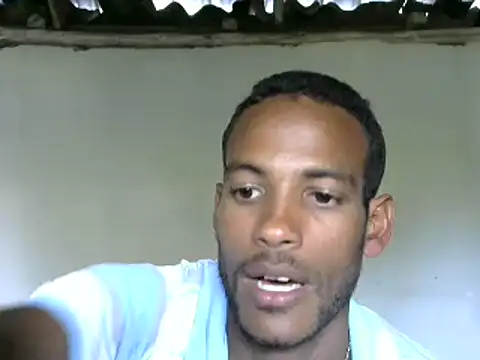 Snapshot of michel_sc chatting on 02-14-25, 12:47 michel sc online show from 02-14-25, 12:47