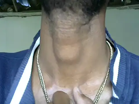 Snapshot of michel_sc chatting on 02-15-25, 01:05 michel sc online show from 02-15-25, 01:05