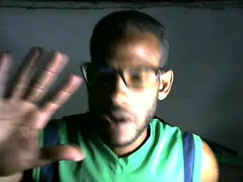 Snapshot of michel_sc chatting on 03-10-25, 03:34 michel sc online show from 03-10-25, 03:34