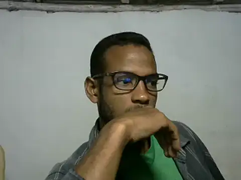 Snapshot of michel_sc chatting on 03-11-25, 08:09 michel sc online show from 03-11-25, 08:09