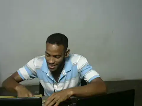 Snapshot of michel_sc chatting on 10-25-25, 09:28 michel sc online show from 10-25-25, 09:28