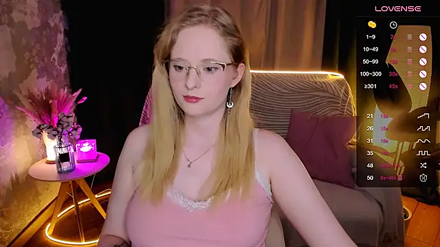 Aemilia  online show from 10-19-25, 06:14