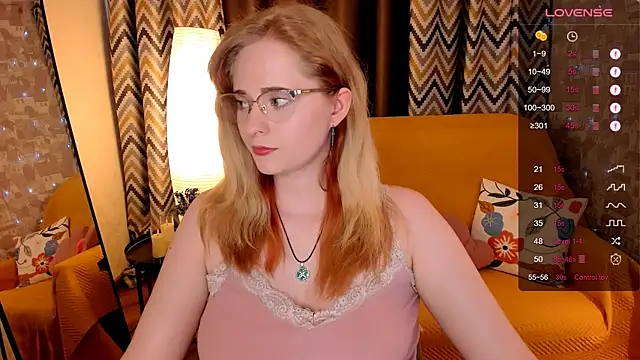 Snapshot of Aemilia_ chatting on 05-06-26, 08:41 Aemilia online show from 05-06-26, 08:41