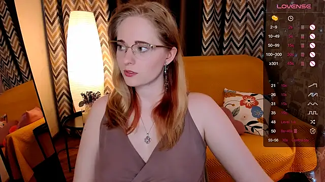 Snapshot of Aemilia_ chatting on 05-15-26, 08:43 Aemilia online show from 05-15-26, 08:43