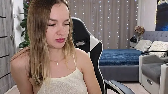 Strip-Lady online show from 02-11-26, 12:32