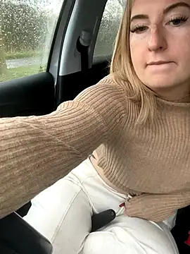 Rebeccaxxx online show from 11-18-25, 12:20