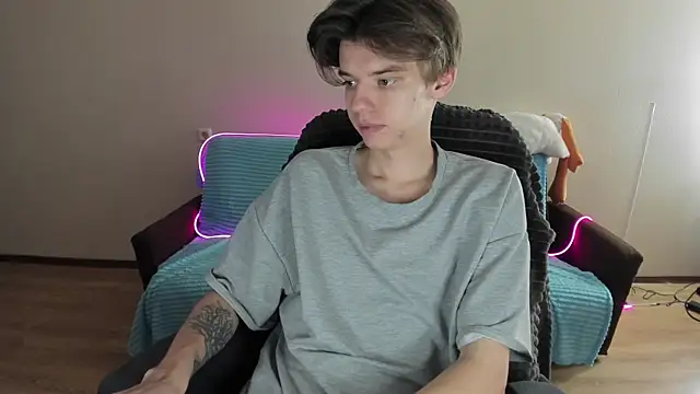 Snapshot of Liam_sexy1 chatting on 12-04-24, 08:23 Liam sexy1 online show from 12-04-24, 08:23