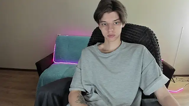 Snapshot of Liam_sexy1 chatting on 12-14-24, 07:36 Liam sexy1 online show from 12-14-24, 07:36