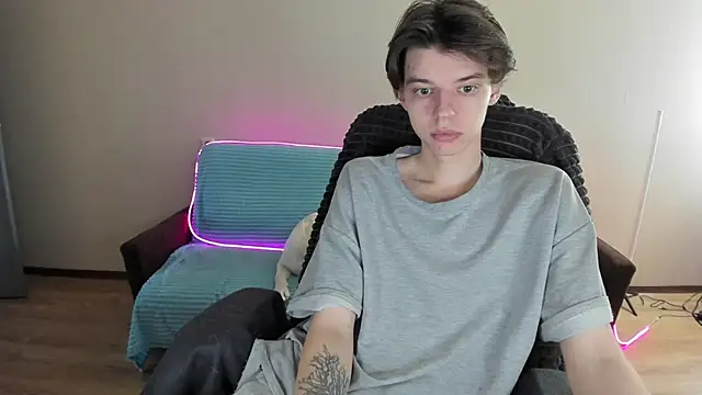 Snapshot of Liam_sexy1 chatting on 12-18-24, 08:09 Liam sexy1 online show from 12-18-24, 08:09