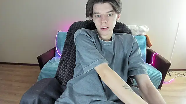 Snapshot of Liam_sexy1 chatting on 12-21-24, 07:35 Liam sexy1 online show from 12-21-24, 07:35