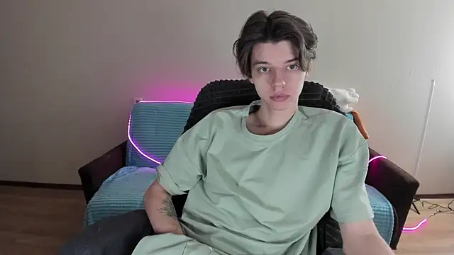 Snapshot of Liam_sexy1 chatting on 12-24-24, 04:55 Liam sexy1 online show from 12-24-24, 04:55