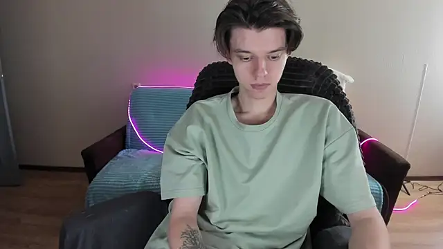 Snapshot of Liam_sexy1 chatting on 12-25-24, 12:37 Liam sexy1 online show from 12-25-24, 12:37