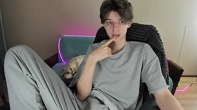 Snapshot of Liam_sexy1 chatting on 12-28-24, 07:44 Liam sexy1 online show from 12-28-24, 07:44