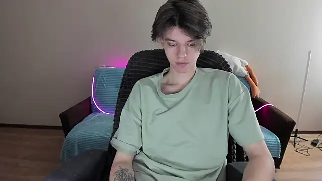 Snapshot of Liam_sexy1 chatting on 01-10-25, 09:02 Liam sexy1 online show from 01-10-25, 09:02