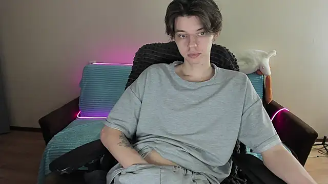 Snapshot of Liam_sexy1 chatting on 01-19-25, 01:33 Liam sexy1 online show from 01-19-25, 01:33