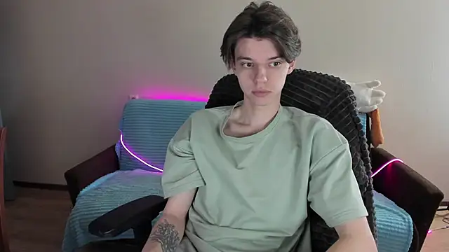 Snapshot of Liam_sexy1 chatting on 01-28-25, 08:47 Liam sexy1 online show from 01-28-25, 08:47