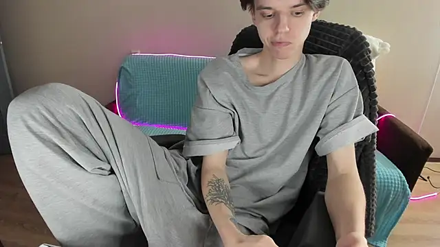 Snapshot of Liam_sexy1 chatting on 02-01-25, 04:11 Liam sexy1 online show from 02-01-25, 04:11