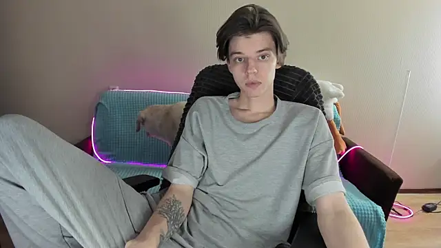 Snapshot of Liam_sexy1 chatting on 02-03-25, 02:55 Liam sexy1 online show from 02-03-25, 02:55