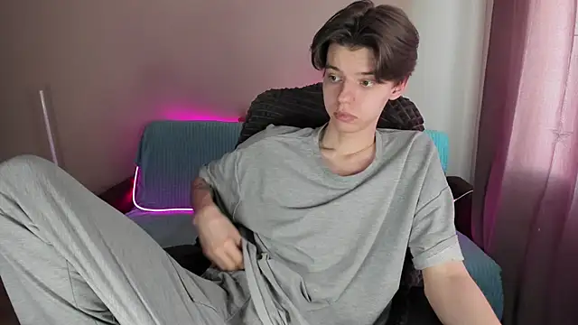 Snapshot of Liam_sexy1 chatting on 03-09-25, 01:37 Liam sexy1 online show from 03-09-25, 01:37