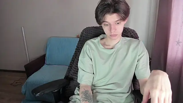 Snapshot of Liam_sexy1 chatting on 03-10-25, 02:05 Liam sexy1 online show from 03-10-25, 02:05