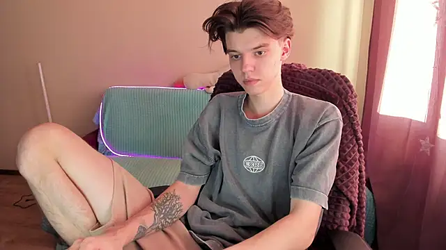 Snapshot of Liam_sexy1 chatting on 03-14-25, 02:52 Liam sexy1 online show from 03-14-25, 02:52