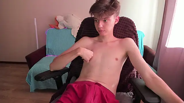 Snapshot of Liam_sexy1 chatting on 09-23-25, 01:03 Liam sexy1 online show from 09-23-25, 01:03