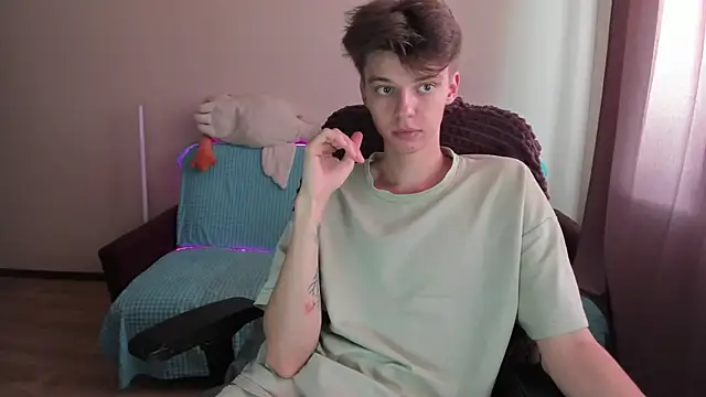 Snapshot of Liam_sexy1 chatting on 09-24-25, 01:47 Liam sexy1 online show from 09-24-25, 01:47