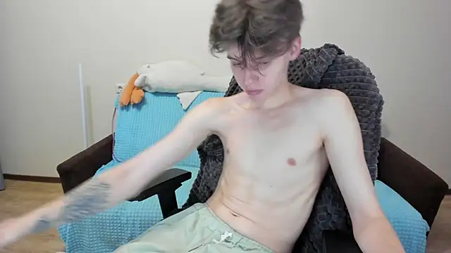 Snapshot of Liam_sexy1 chatting on 10-16-25, 08:37 Liam sexy1 online show from 10-16-25, 08:37