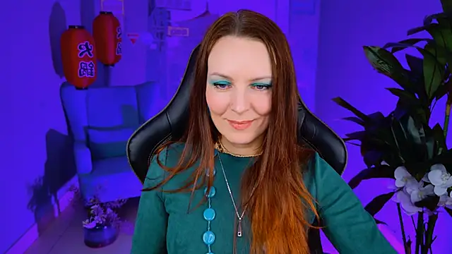 VandaRossi online show from 02-05-25, 08:11