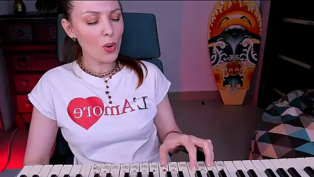 VandaRossi online show from 02-09-25, 02:18