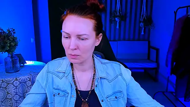 VandaRossi online show from 03-07-25, 05:08