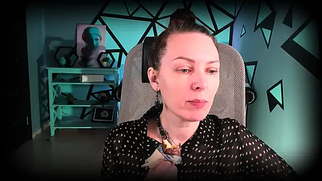 VandaRossi online show from 11-08-25, 09:53