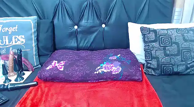 Snapshot of spicydiver38 chatting on 03-17-25, 06:32 spicydiver38 online show from 03-17-25, 06:32