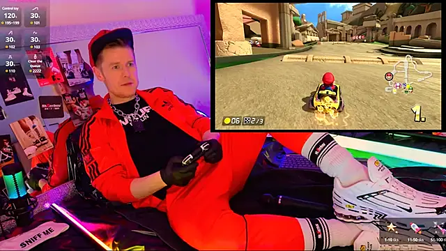 Snapshot of Fuc71 chatting on 12-09-24, 08:01 Fuc71 online show from 12-09-24, 08:01