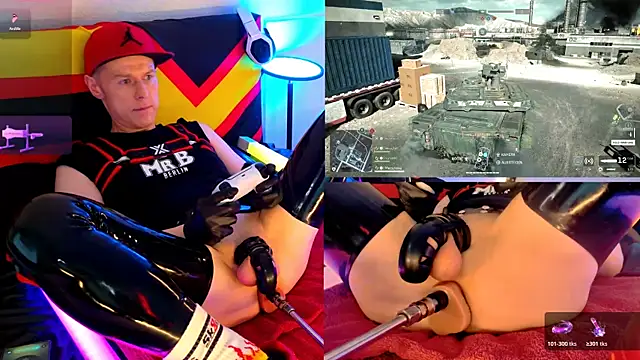 Snapshot of Fuc71 chatting on 10-17-25, 02:30 Fuc71 online show from 10-17-25, 02:30