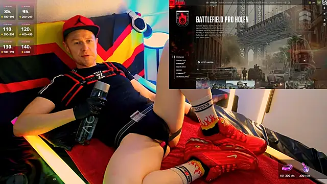 Snapshot of Fuc71 chatting on 10-30-25, 05:57 Fuc71 online show from 10-30-25, 05:57